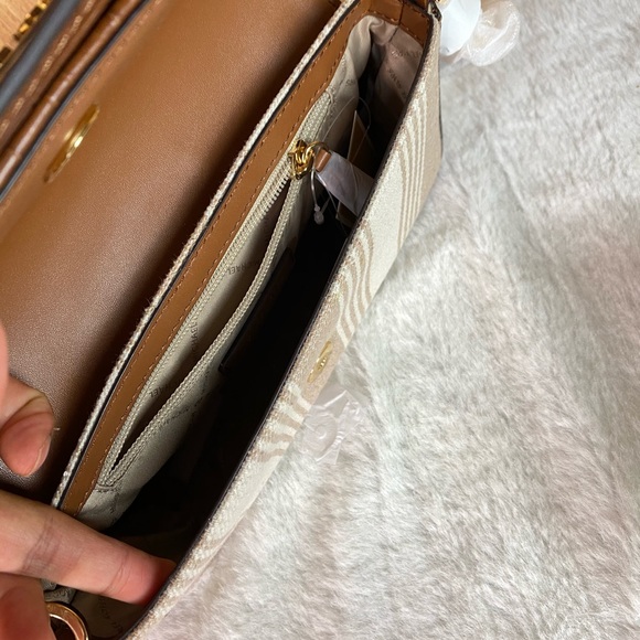 michael kors medium striped canvass shoulder bag - Picture 4 of 6